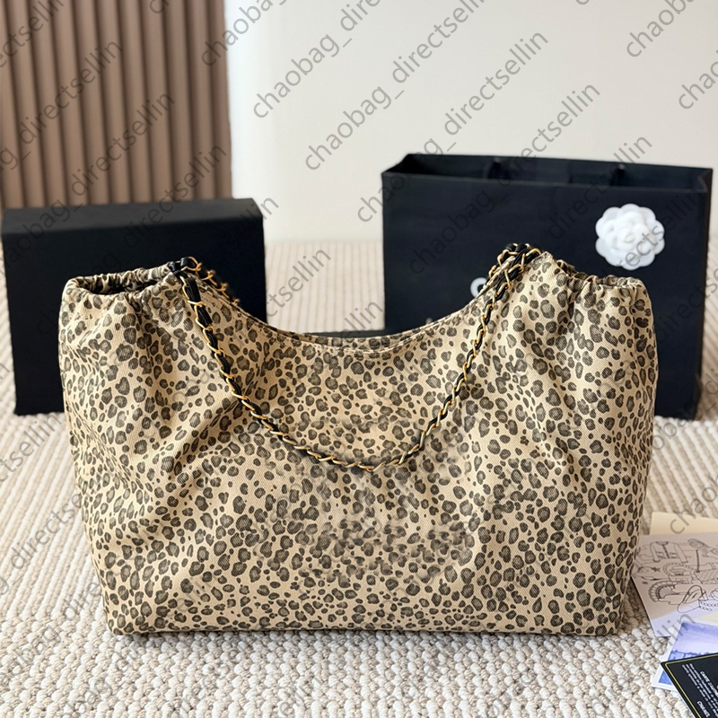 Leopard Print Chain Tote Bag Luxury Designer Bags 2026 Trends Shopping Handbags Designer Bag Large Capacity Travel Shoulder Bag Magnetic Buckle Unde