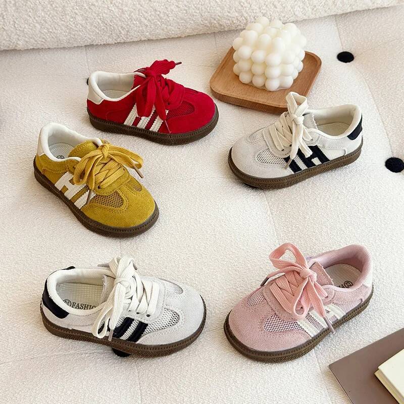 Kids German Training 2025 Summer New Breathable Mesh Sneakers Soft Sole Boys Girls Casual Sports Shoes 26Y0805