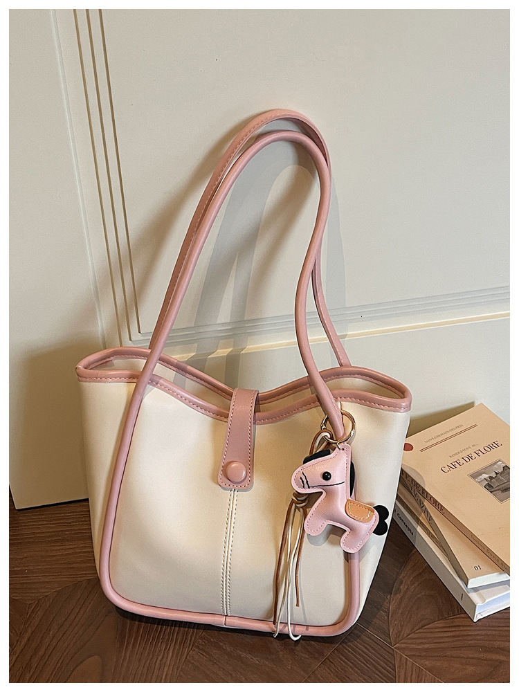 Luxury Brand Designer Bag High-Quality, Trendy Retro Are Popular This Year. New Women's Single-Shoulder, Large-Capacity, Simple Tote Bucket Bag