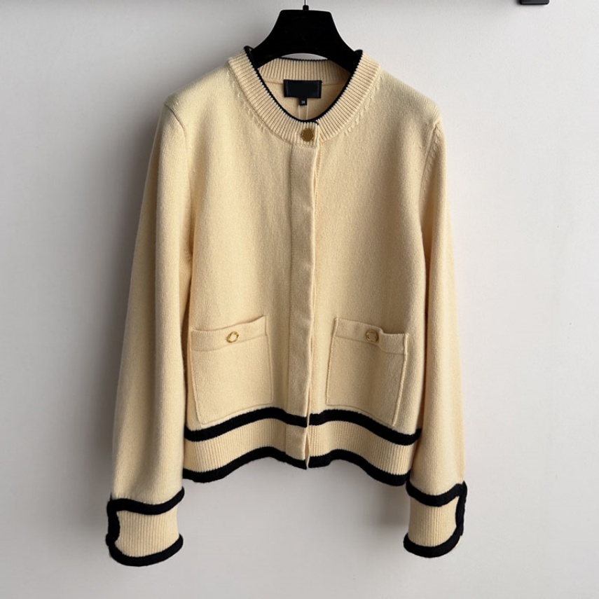 Vintage Women Cashmere Sweater Coat Designer Long Sleeve Crew Neck Cardigan Autumn Spring Elegant Knit Sweaters