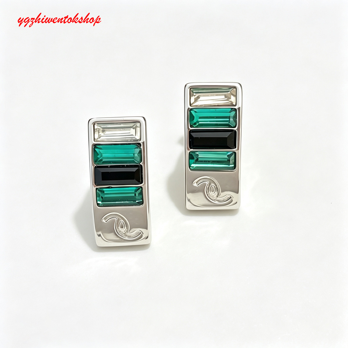 box Designer cc Earrings 26 Model Sugar Cube Green Stud Earrings Fashion Design Classic Everyday Wear For Women channel