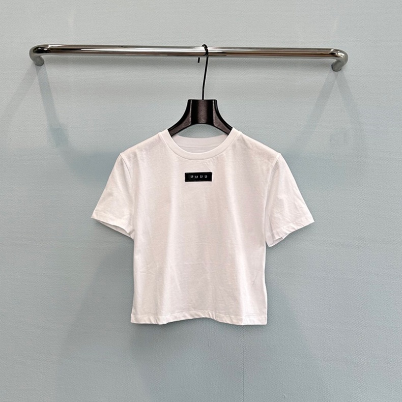 Designer Women Minimalist Y2K Tee Slim Fit Cropped Basic T Shirt Casual Summer Daily Street Dating Top