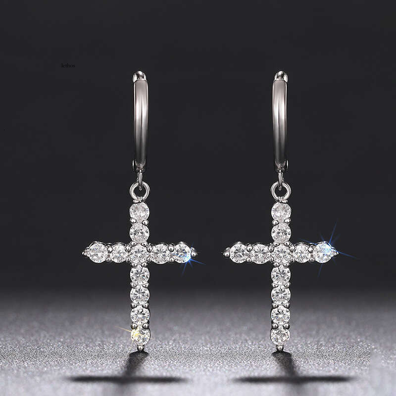 Jewelry trendy brand light luxury style earrings fashionable and unique niche Moissanite earrings with a punk chic design