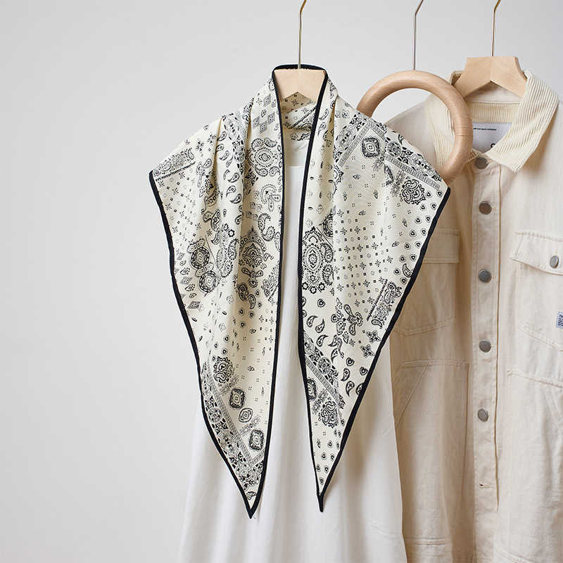 Spring Autumn and Summer Fashion Headscarf High-Quality Twill Silk Shawl Triangular Scarf Paisley Pattern Women's Triangular Silk Scarf L260804