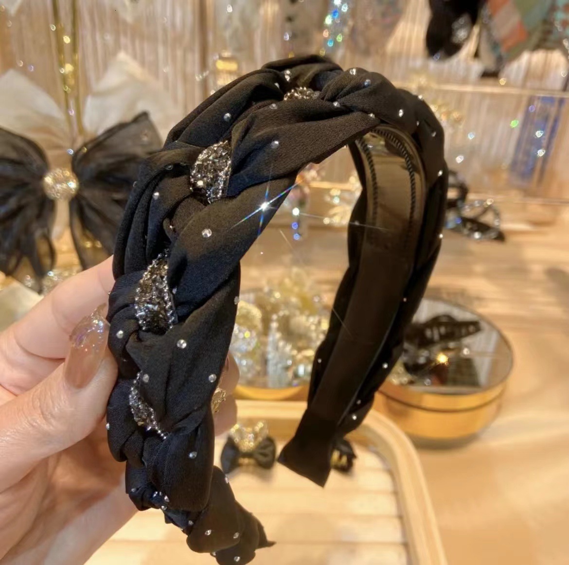 Buy 1 Get 1 Free New French-style elegant headband for women, high crown headband, Korean retro versatile face-washing accessory with starry embelli