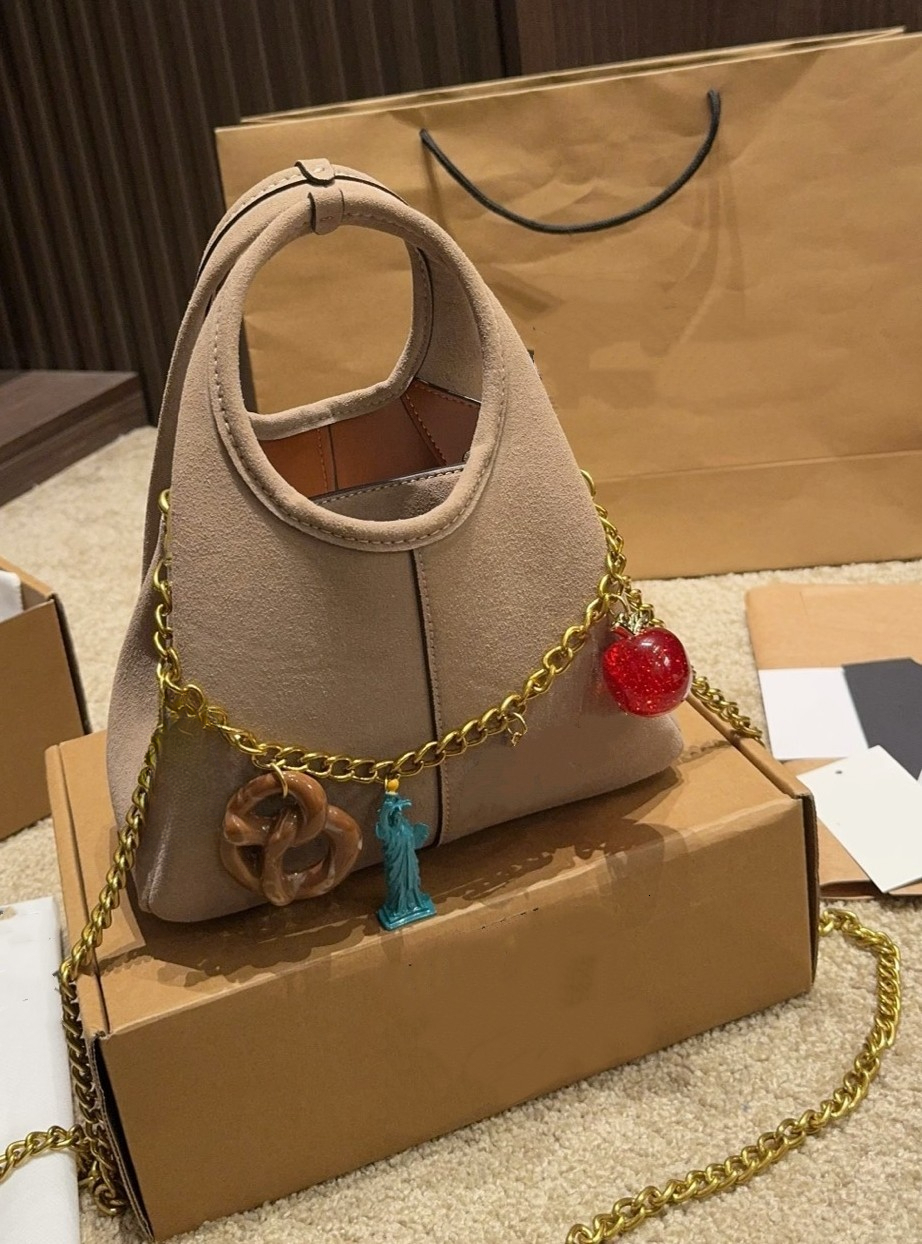 Designer bag retro suede mini hand-held vegetable basket crossbody chain bag dumpling bag fun and playful pendant diamond grid mailman bag