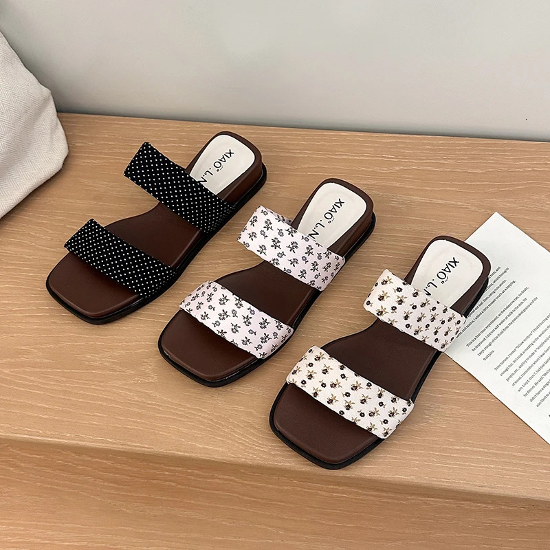 Broken Flowers Casual Disturbance Point Flip-flops Womens Summer Wear Wedge Non-slip Cold Slippers 260731
