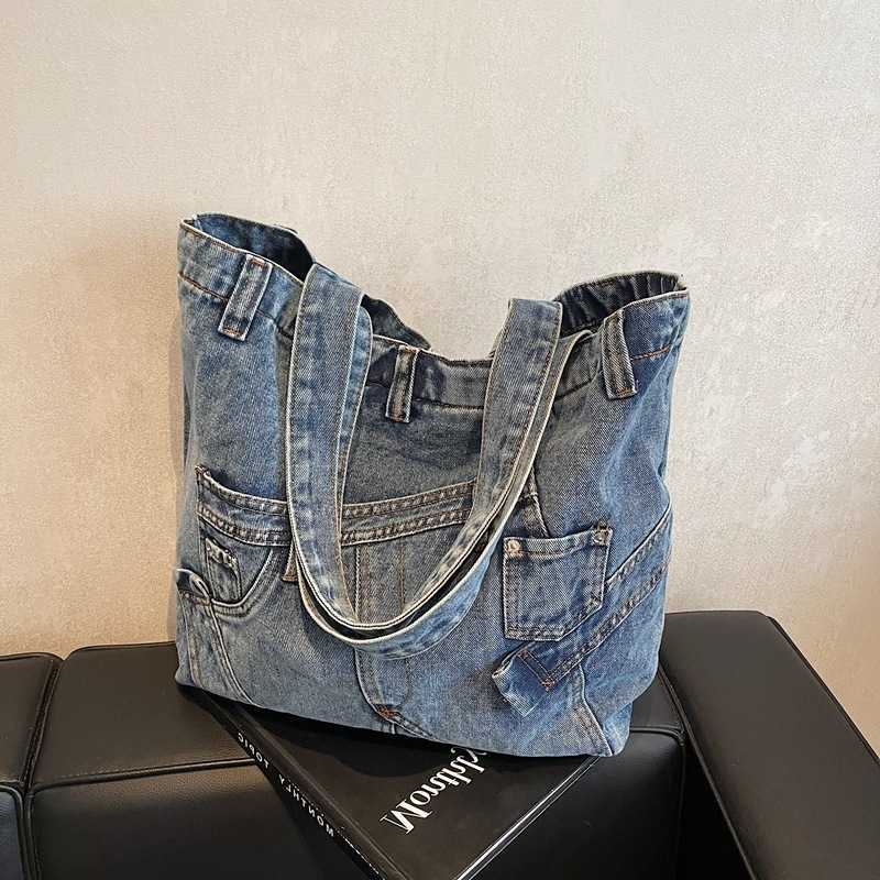 Large Women's Bag Denim Tote Capacity Vintage Washed Jean Fabric Casual Recycled Shoulder Bag with Multi-Pocket Design H260805