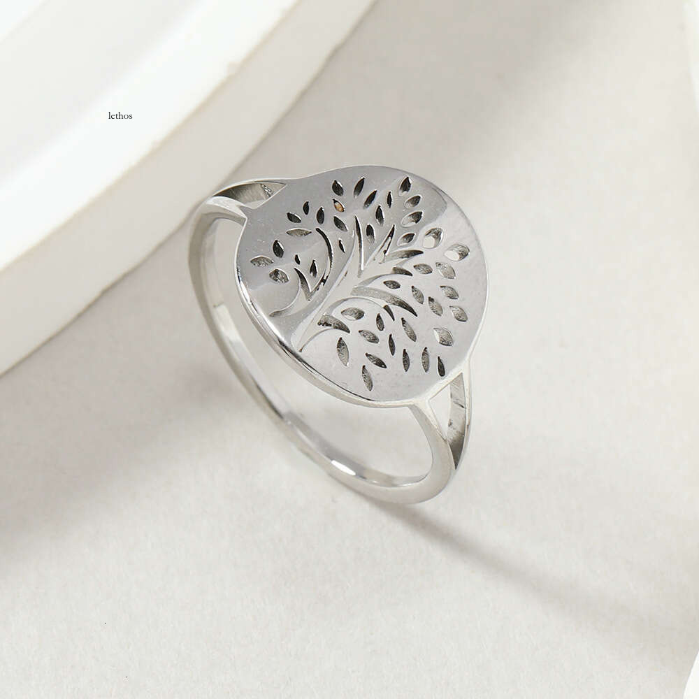 Jewelry best-selling 925 Sterling Silver 18K Gold personalized trendy round pendant hollow Tree of Life ring finger jewelry