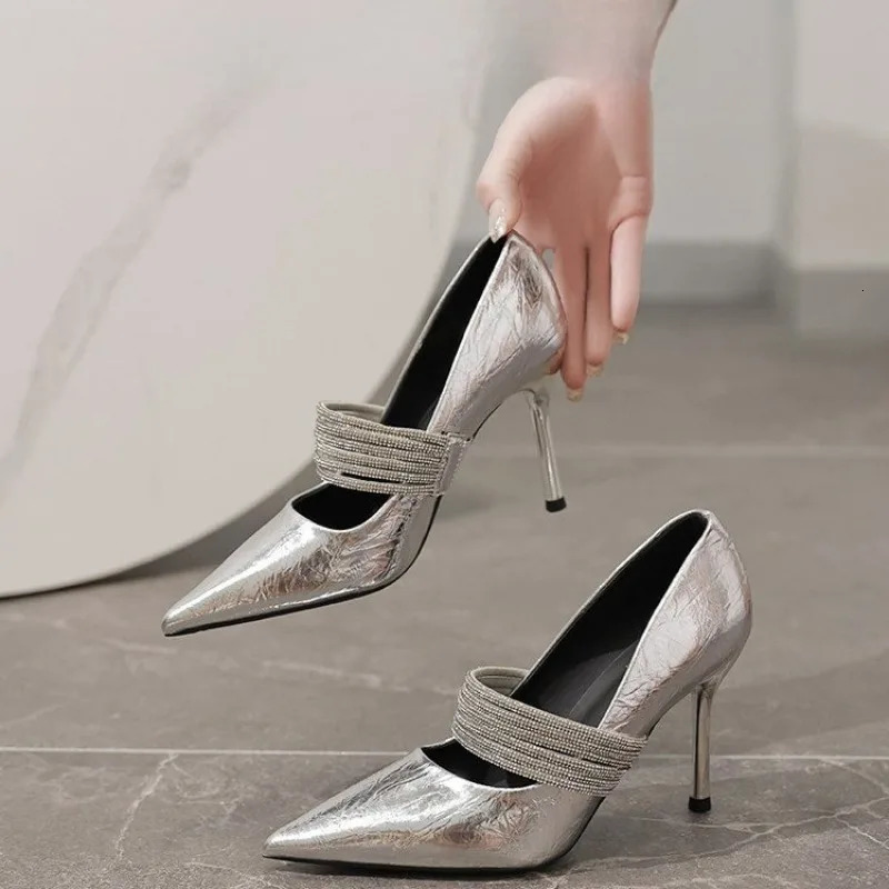 Pointed Toe Stiletto High Heels Womens Spring and Autumn French High-end Shallow Single Shoes 260731
