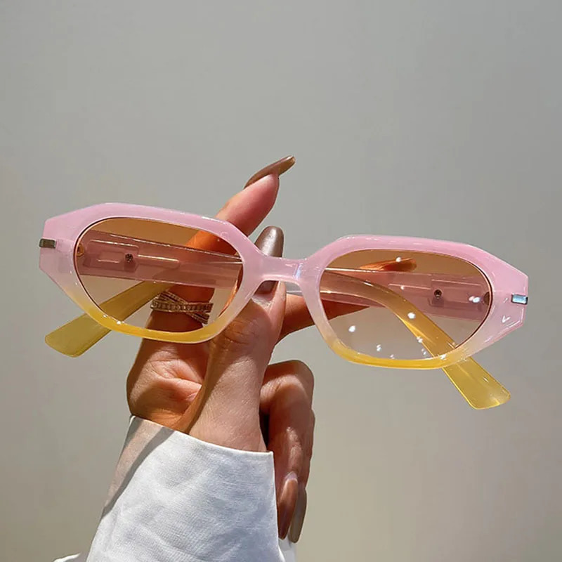 Fashion Small Frame Vintage Square Sunglasses Women For Men y ner Punk Sun Glasses Trending Rivet Shades UV400 260805