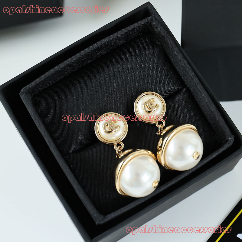 Channel For Women Earring 26A New Handmade Pearl Earrings Elegant Daily Fashion Lady-Like Appearance Women's Earrings with S Sier Pins CC Jewel