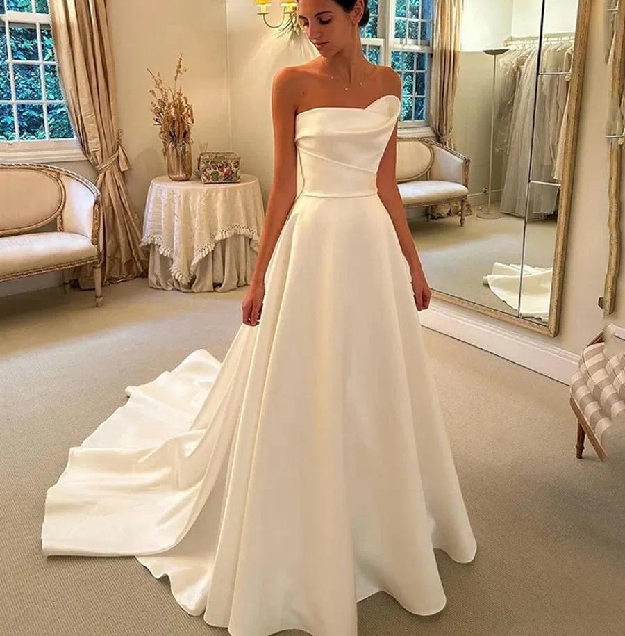 Minimalist Strapless Fold Over Sweetheart Neck Glossy Heavy Satin A Line Wedding Dress Long Flowy Chapel Train Simple Elegant Plain Formal Bridal Go