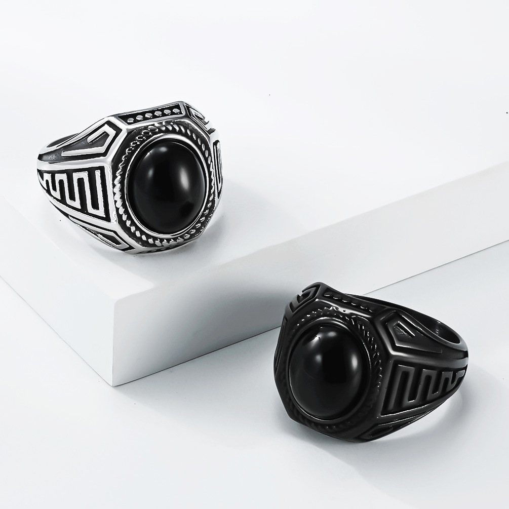 High quality Qianfeng Jewelry retro trendy titanium steel black gemstone for men, artistic niche high-end index finger ring