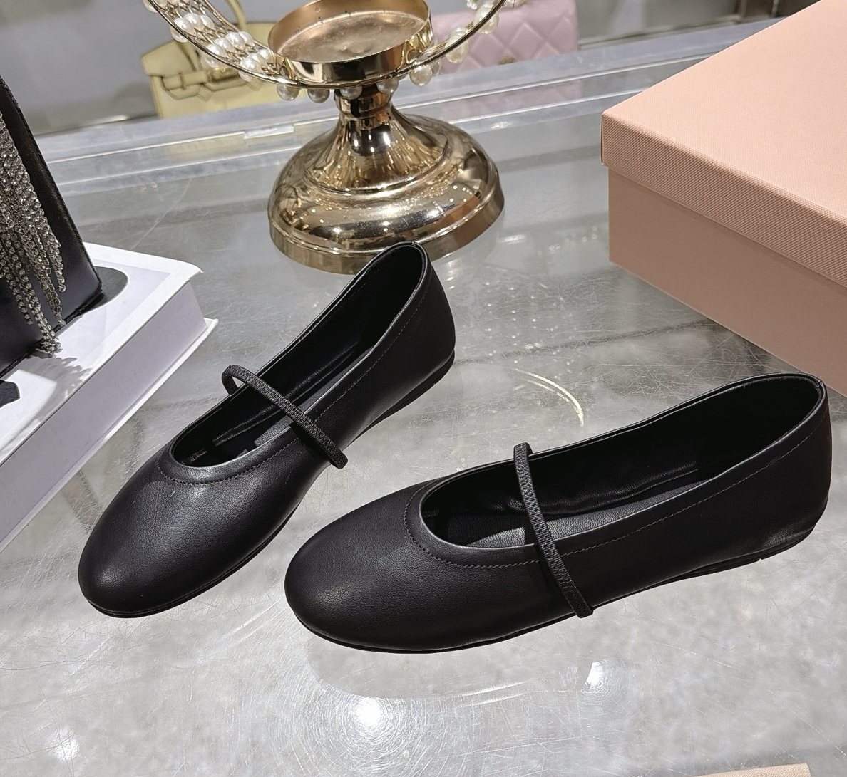 Designer Womens Dress Shoes Luxurys Women's Flats Mary Janes Size35-41 Genuine Leather Round Toes Slip On Solid Colors Leisure Designer Shoes Z