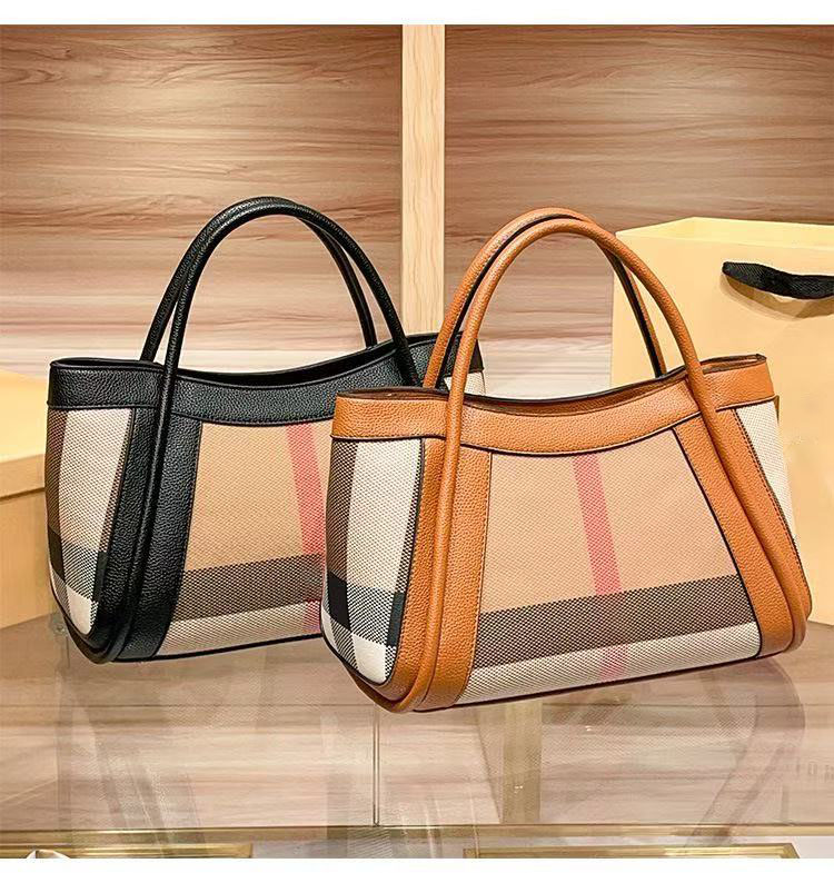 2026Tote bag Designer bag Lady Mailman bag Shopping bag Beach bag Fashion famous high quality straw braid underarm bag Shoulder bag women's tot