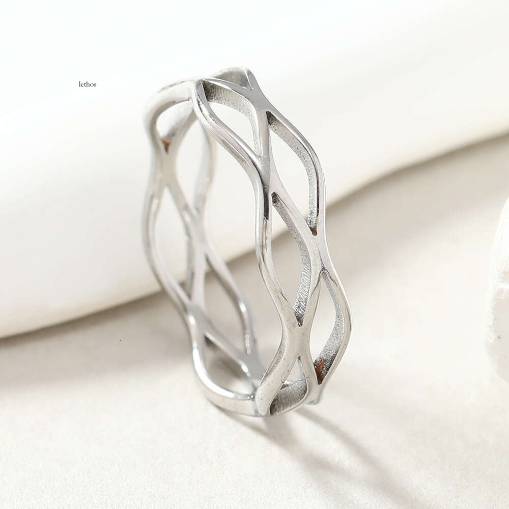 Luxury Jewelry creative new titanium steel simple and versatile hollow cross-grid plain band rings jewelry wholesale