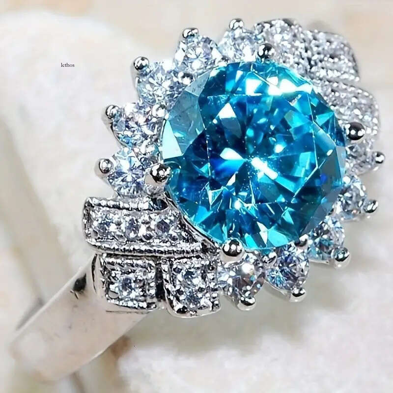 High-Quality Light Luxury 2026 New Trendy Fashion Exaggerated Index Finger Jewelry Style Ring