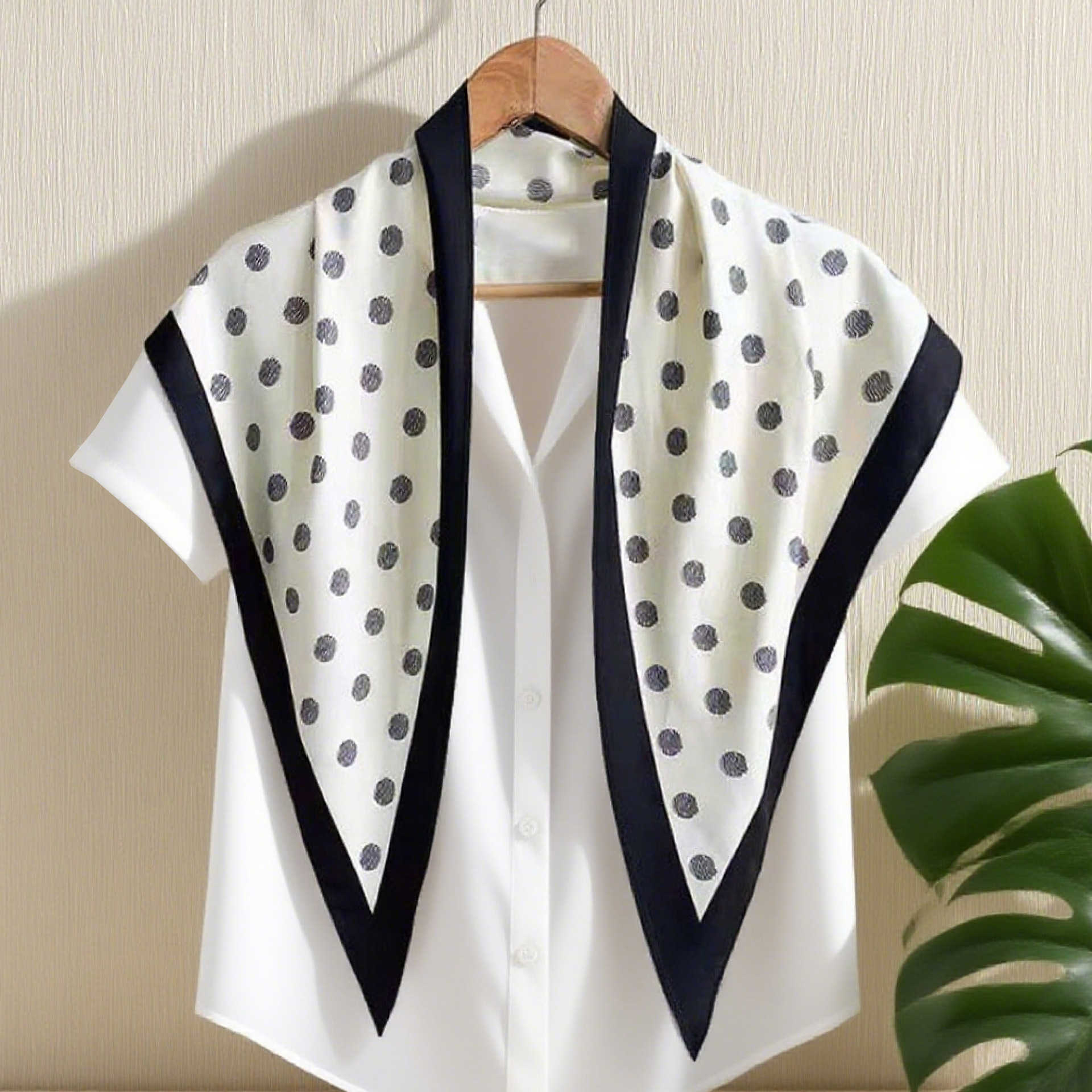 New versatile black and white polka dot triangle scarf sun protection shawl high-end twill silk decorative belt women's triangular silk scarf L
