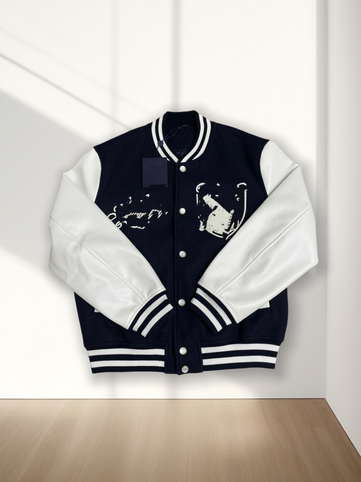 Veste de baseball en cuir véritable gaufré en damier-L