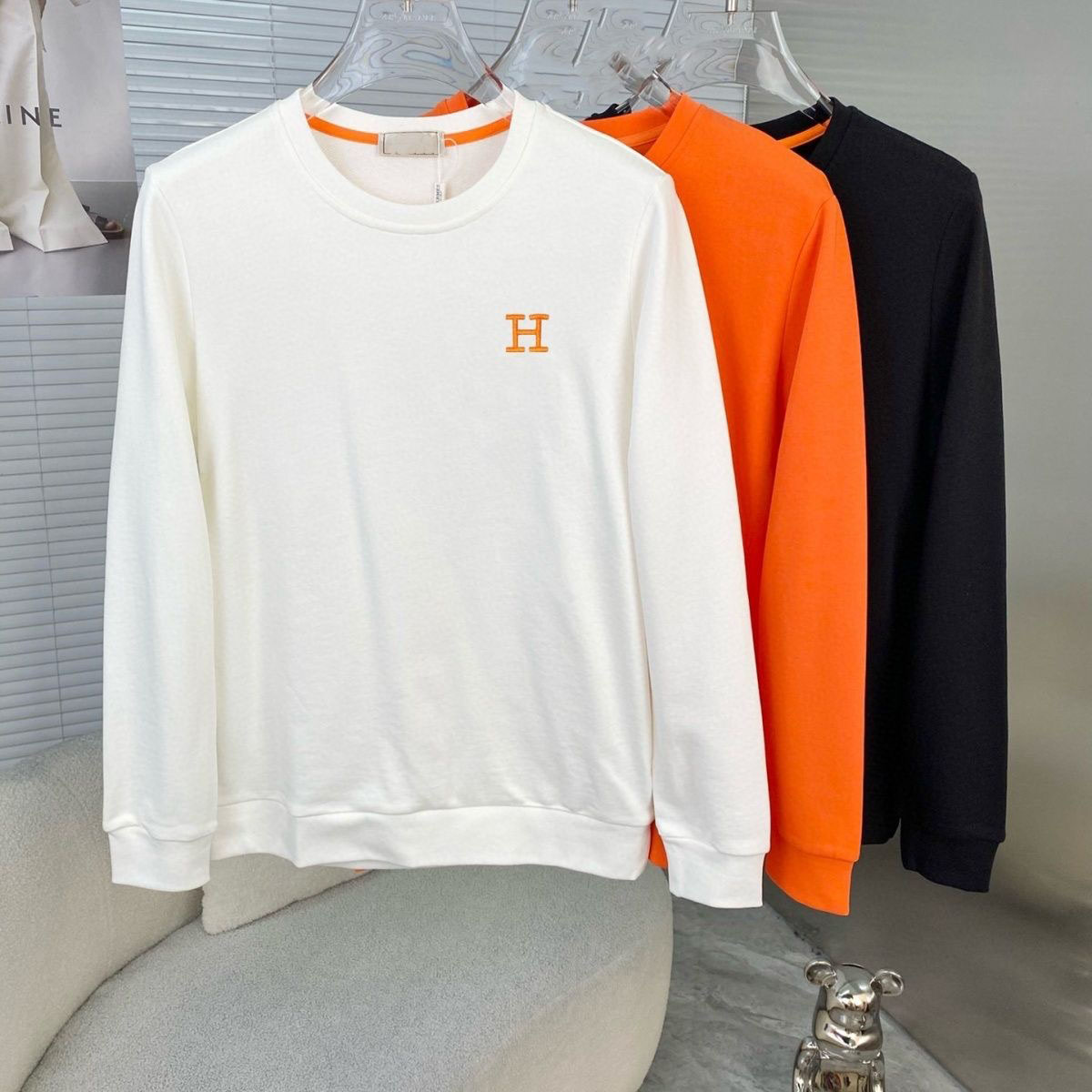 Unisex Crew Neck Sweatshirt Chest Small Letter H Embroidery Cotton Pullover Men Women Casual Loose Long Sleeve Sweatshirts Basic Streetwear Autumn D