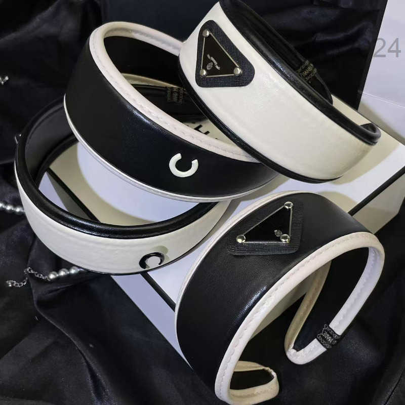 Womens Designer Headband Lambskin Headband Black and White Color Matching Headband Wide Brim High Skull Hair Accessories Retro High Quality