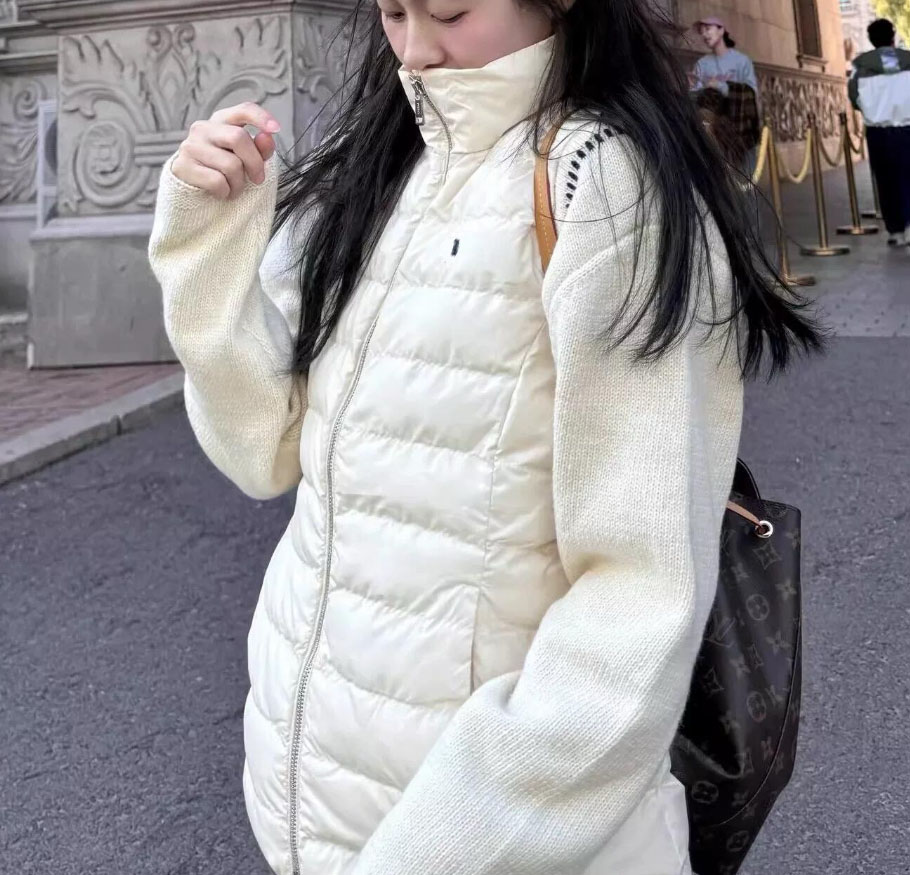 Women white Vest Designer Puffer Gilet Winter embroidered Down stand collar Jacket Body Warmer Classic Parkas Waistcoat Coats For Womens Windbreaker