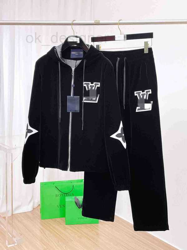 Men's Tracksuits Designer High-end P brand triangle logo velvet zip-up stand-collar versatile casual sports suit loose fit unisex GIY0