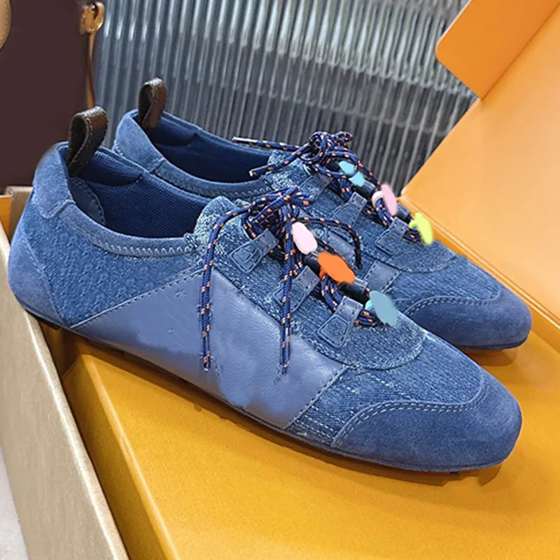 Spring summer Womens designer flat sports shoes lace decoration flower pendant side large logo design womens casual shoes blue