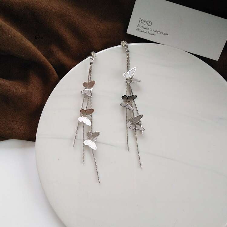 New Korean Japanese style butterfly long tassel pendant earrings for women, versatile and trendy, makes the face look slimmer