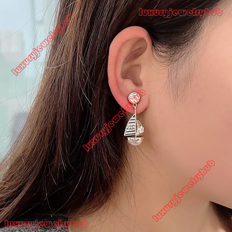 Designer Jewelry The New Sailing Boat Have Distinctive Design Full Details Elegant And Fashionable Unique Women's Earrings With Sier Pins CC Ea