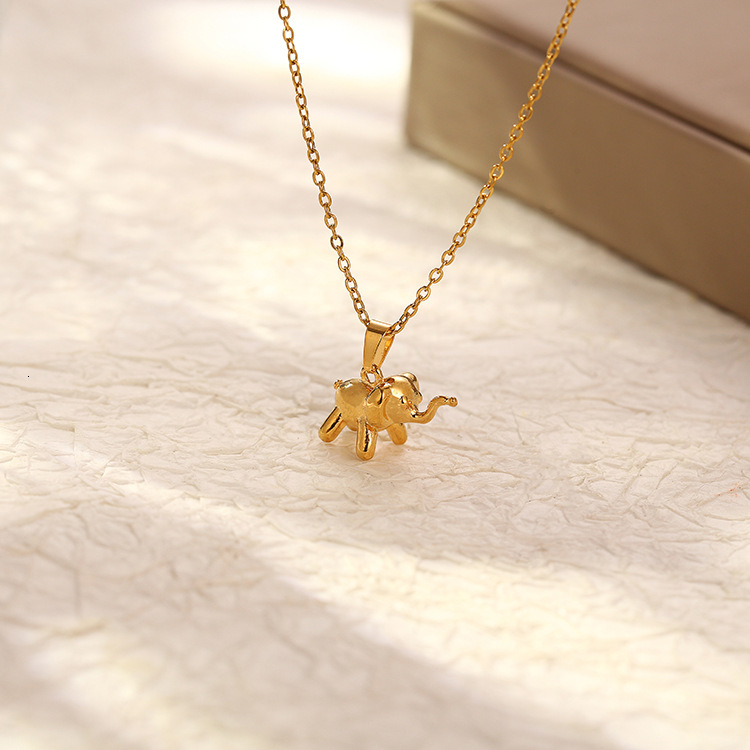 Fashion Mini Stainless Steel Little Elephant Pendant High-End Retro Versatile Women's 18K Necklace