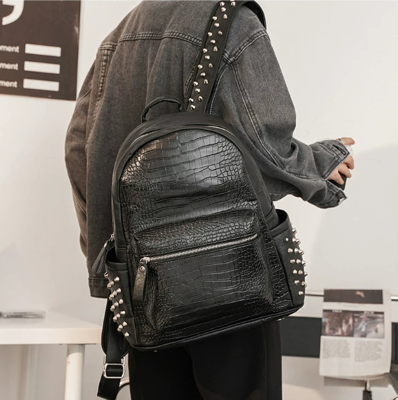 Crocodile Pattern Rivet Backpack Street Luxury Trendy Couple Travel Bag Large Capacity Computer Bag Student Schoolbag Youth Outdoor Casual Shoulder