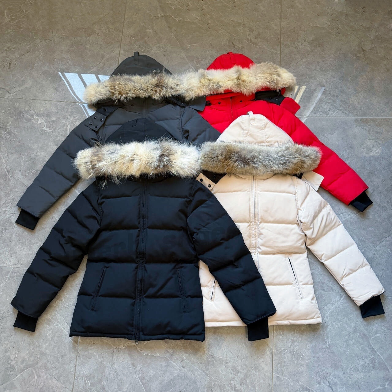 Canadian coat Labrador Arctic Bombe Designer Puffer Jacket Men women Thick Bodyweary Down Parkas Windbreaker Classic Loose Daily Travel Winter Outer