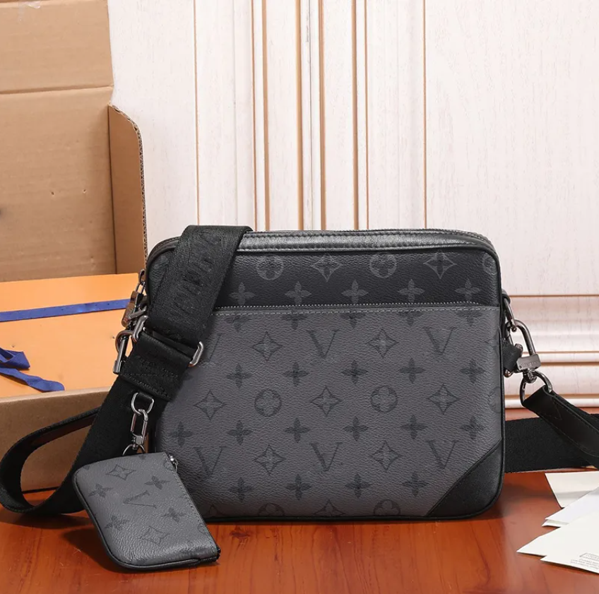 Designer Bags Man Messenger Bag Briefcases Shoulder Bag Crossbody Purse Travel Outdoor Packs Male Casual Tote Bag CrossBody book bag black embossing