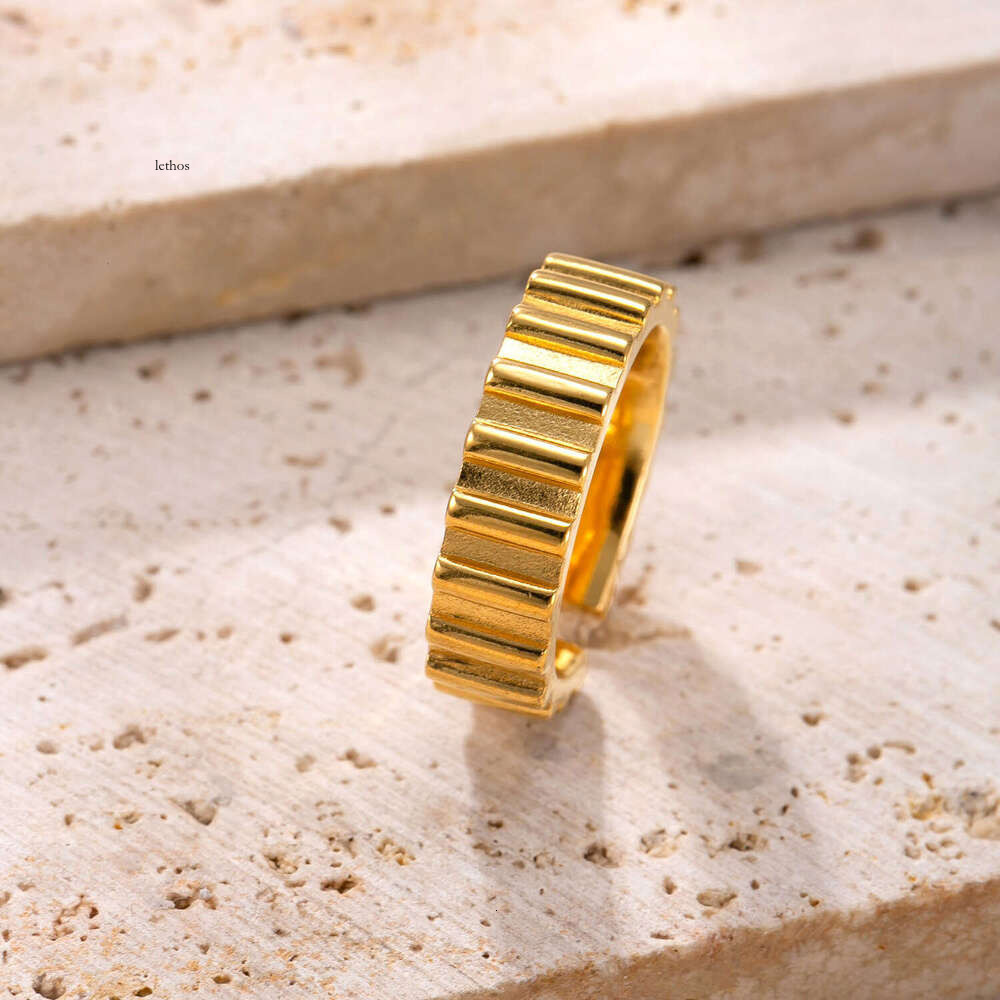 Jewelry fashion 925 Sterling Silver 14K Gold minimalist cool style gear geometric open index finger ring striped hand accessory
