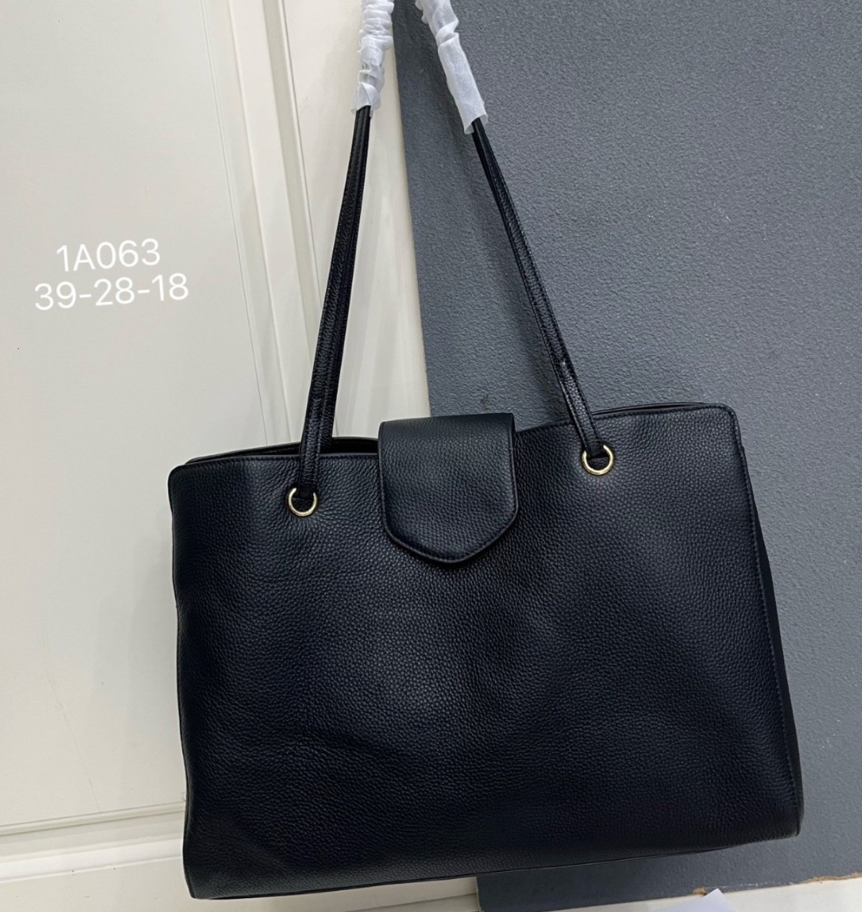 Luxury Bags 2026 New Style Fashion Leather Toge Tote Commuting Large Capacity Casual Bag - Classic Travel Women's Handbag Hot Selling BAOLUOMIN