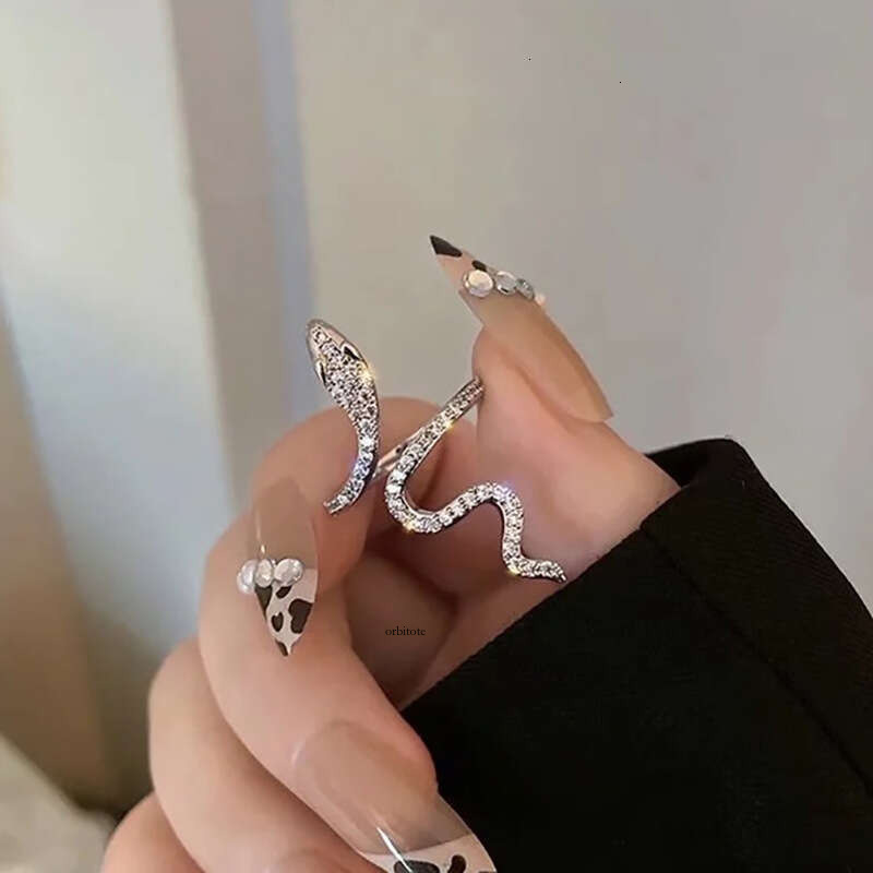 Trendy and cool snake-shaped for women full of diamonds unique animal design light luxury ring popular on Instagram adjustable ring