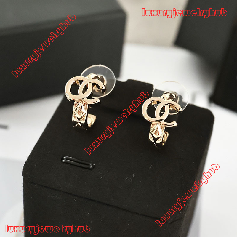 Designer Jewelry New Dia-Patterned Letter Small Hoop With Simple And Detailed Design Versatile Women's Earrings Sier CC Earrings