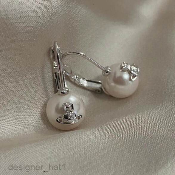 Vivienes Viviennelys Westwoods Designer for Woman Luxury Saturn stud earring Empress Wei Weiyan GIA DROP Single Pearl Small Saturn Earrings Ear Clip