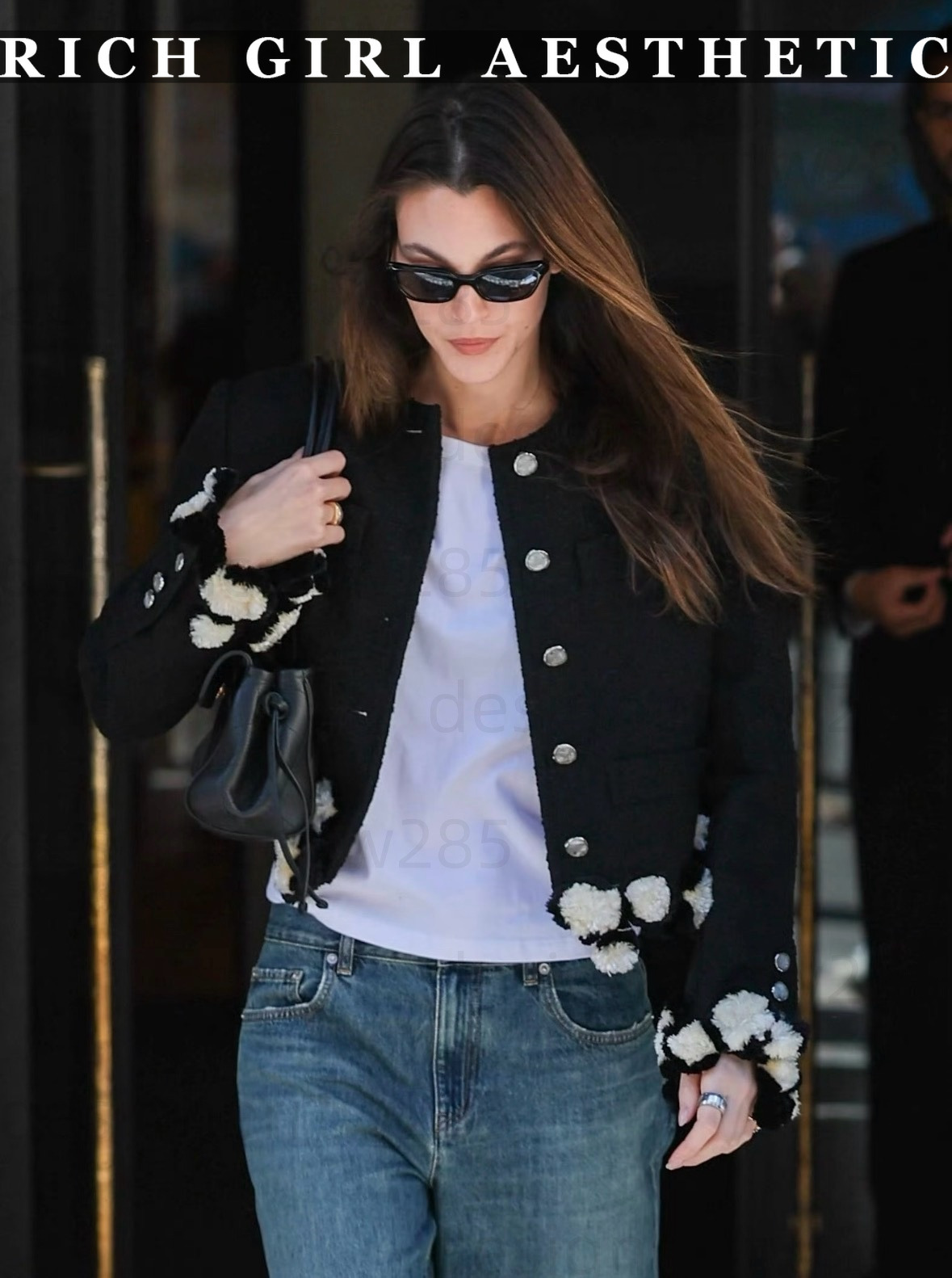 CC jackets womens Tweed Cropped Jacket designer clothes with Brand logo Pom Pom Trim Long Sleeve Crewneck Button Down Short Blazer Coat Elegant Part