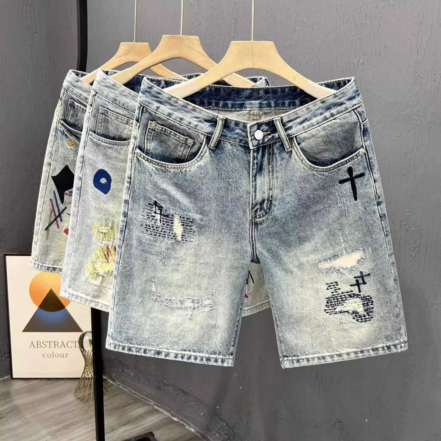 Fashionable ripped men's denim shorts summer trendy mid-length pants Korean-style straight five-point shorts new youth half-length pants S26080