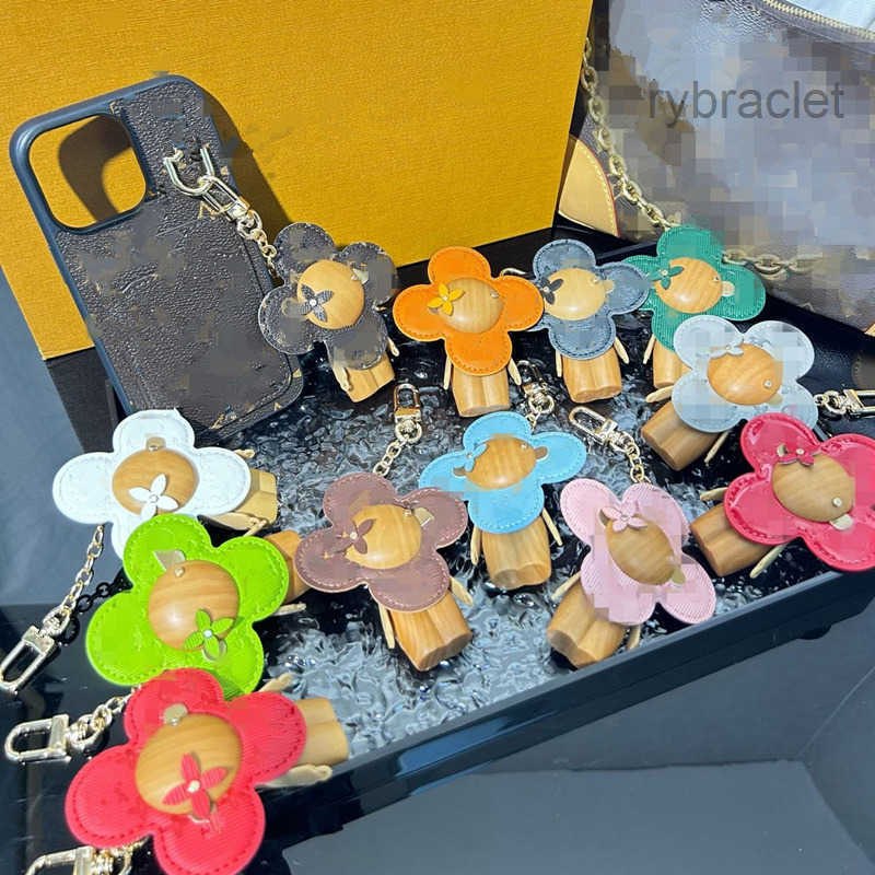 Designer Keychains designer keychain women V Letters designers keychain wallet top llavero Car Key Chain men Buckle jewelry flower lock Keyring Keyc