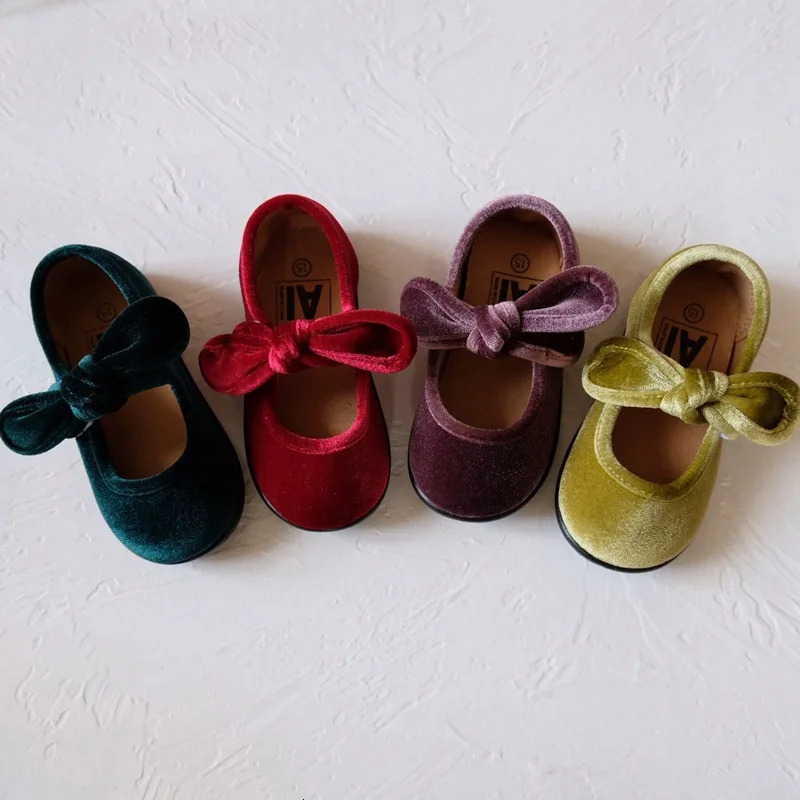deer jonmi Korean Style Baby Girls Velvet Bowknot Princess Flat Shoes Soft Non-slip Toddlers Kids Shoes260805