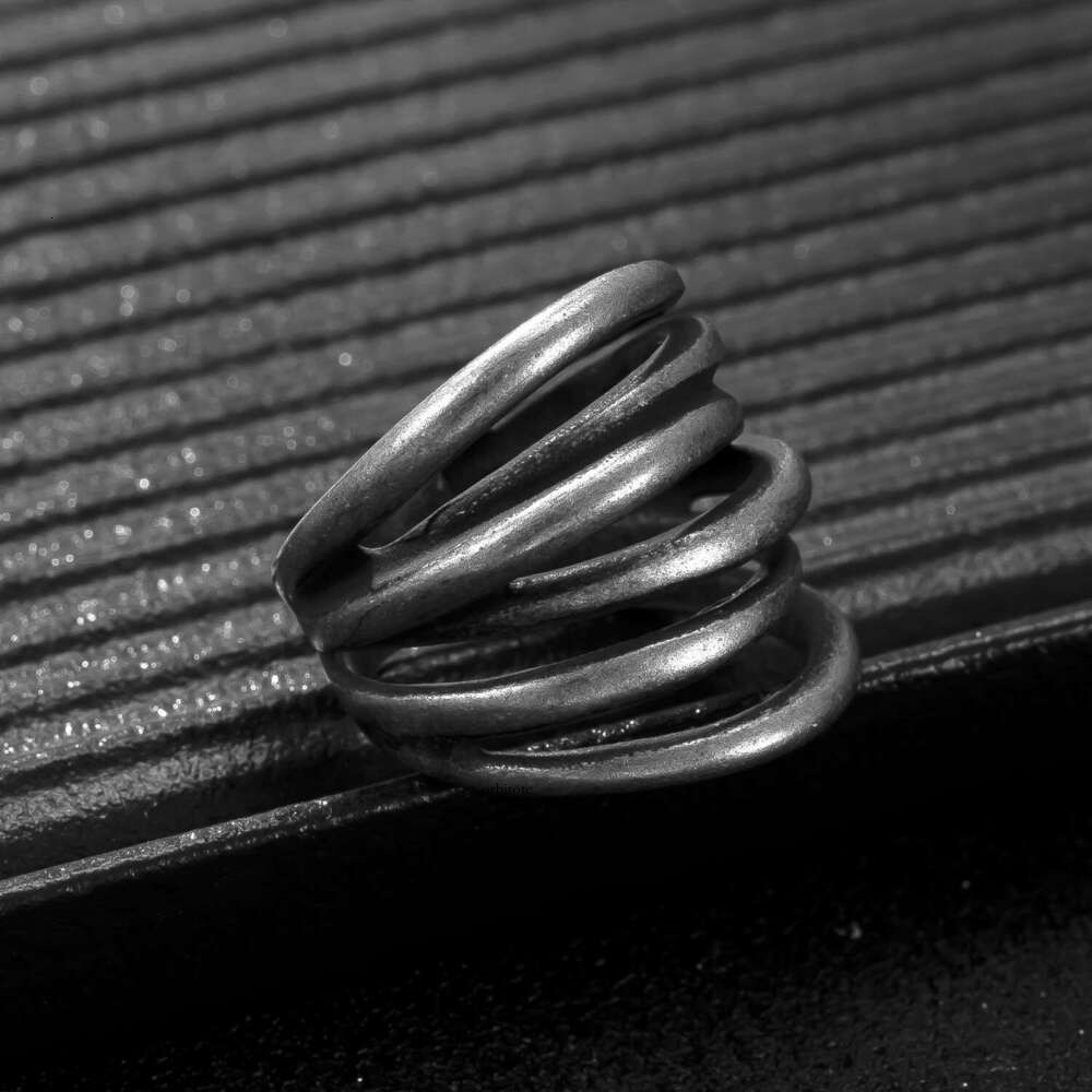 New men's Sterling Silver 14K 18K Gold ring with hollowed-out design blackened oil-coated winding ring personalized vintage titanium steel jewe