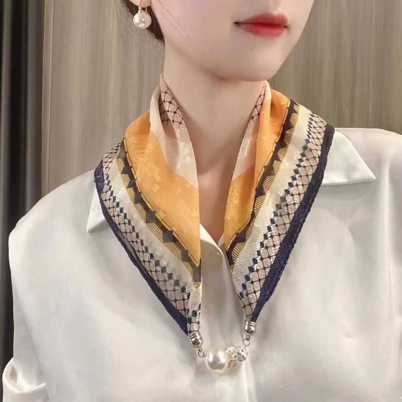 Xiaoyiduoduo live stream's same style neck protection scarf fashionable and versatile thin magnetic clasp lazy scarf L260804UF68