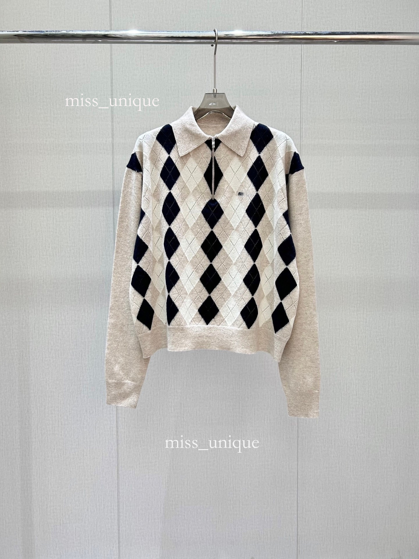 Designer Knitted Sweater For Women, Spring And Autumn, College Style, Half-Zip Long-Sleeve Top 3207