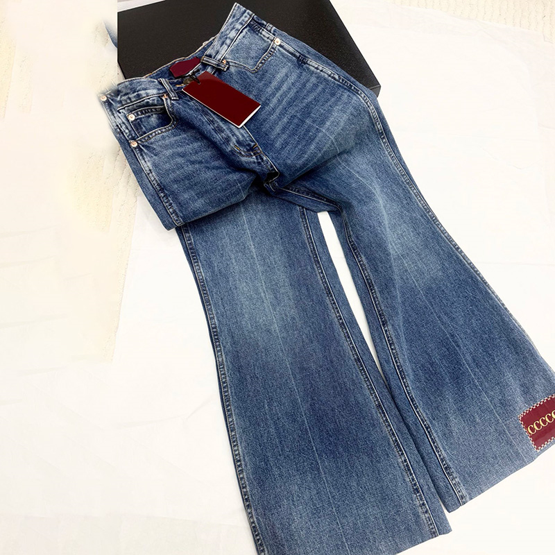 Luxury Women Vintage Flare Jeans Pantaloni in denim casual lavati a vita alta Autunno Inverno Streetwear Pantaloni da lavoro stile pendolari