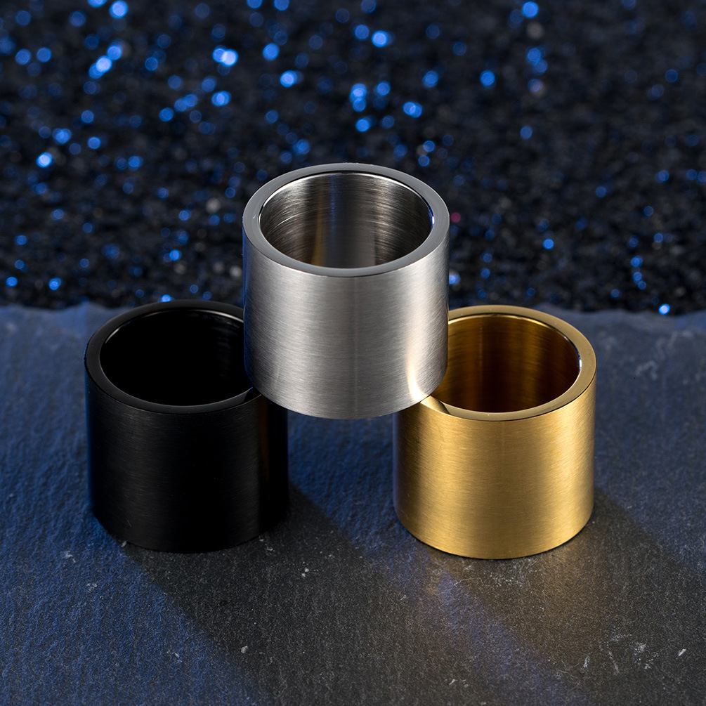 High quality Titanium Steel Brushed Large Plain 18K Gold Plated Hip-Hop Style Niche Personality Finger Ring