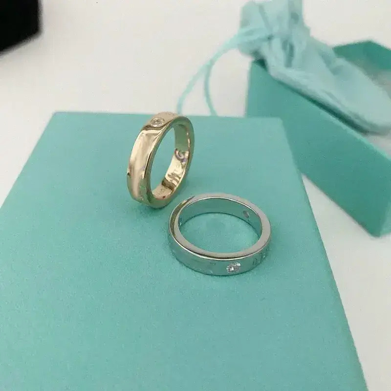 Plain Band Ring High Version Silver Three Diamond Couple Gift Valentine's Day Elegant All wedding Match Stainless Band Rings Designer Jewelry F